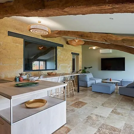 Casa de Férias Le Repaire Lagardere Lussac (Gironde)