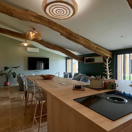 Le Repaire Lagardere Lussac (Gironde)